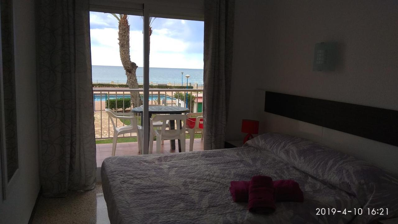 Apartamento Primera Linea De Mar Denia Exterior photo